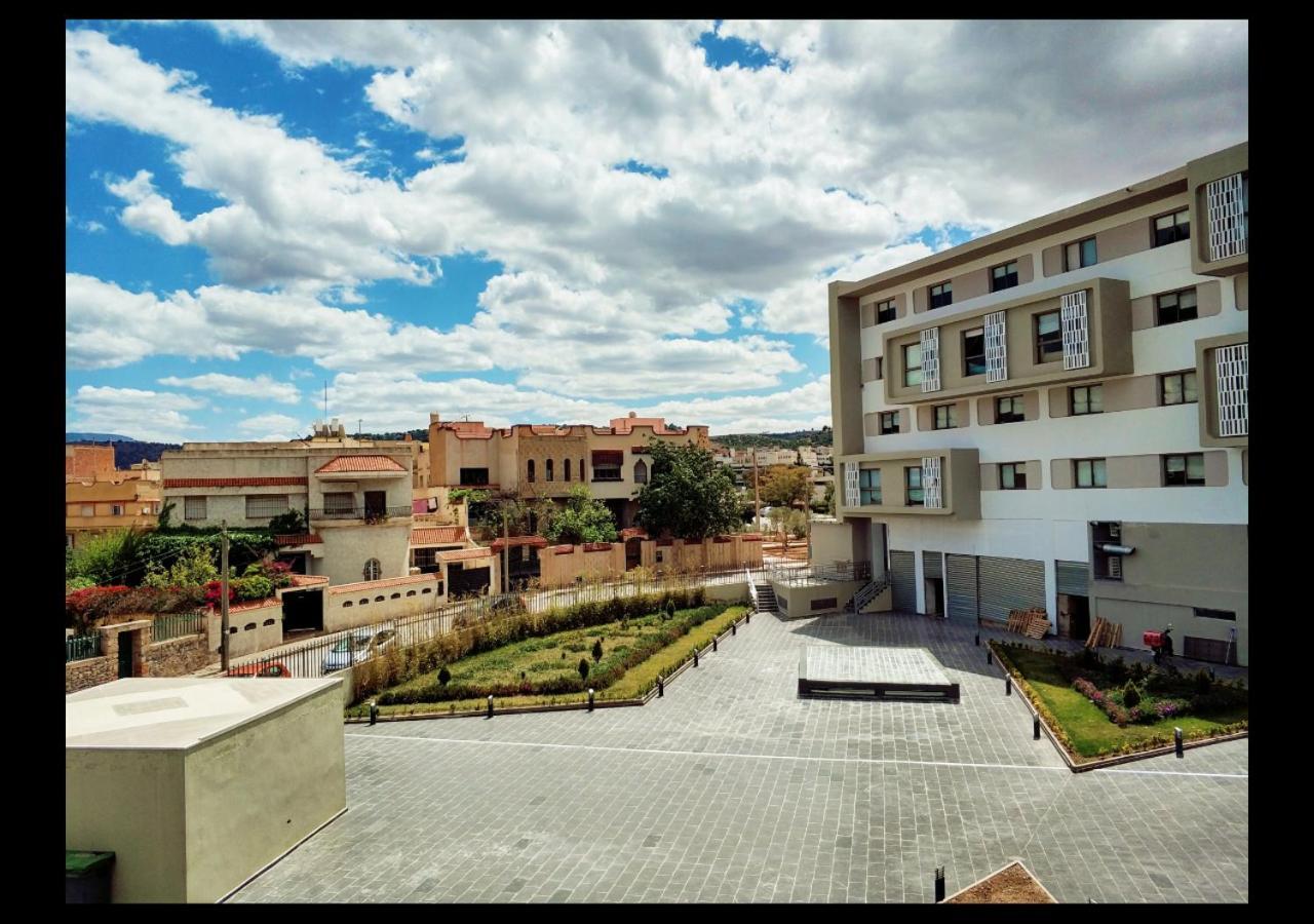 Beau Studio, Cozy, Quartier Vivant, Proche De Tous Daire Ucda Dış mekan fotoğraf